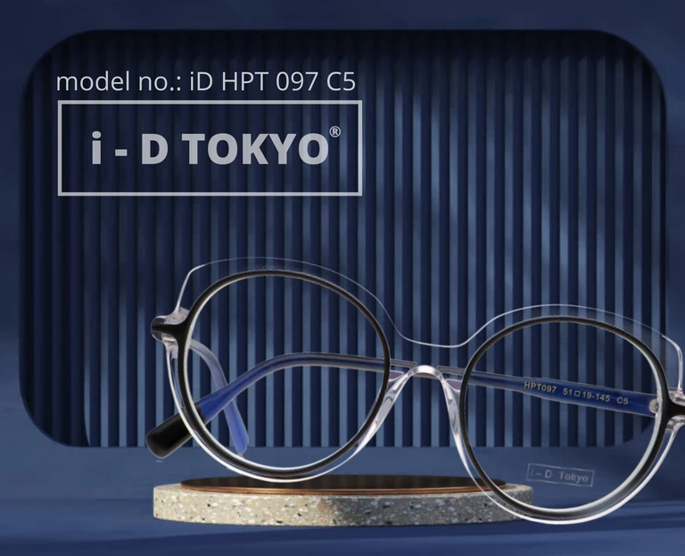 modne okulary z&nbsp;przezroczystą oprawką